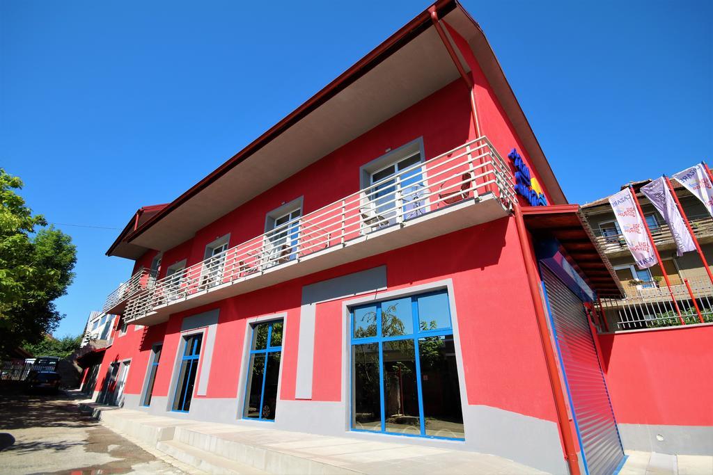 Hotel Aby Sunrise à Orşova Extérieur photo