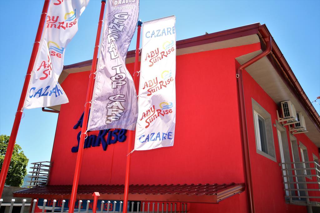 Hotel Aby Sunrise à Orşova Extérieur photo